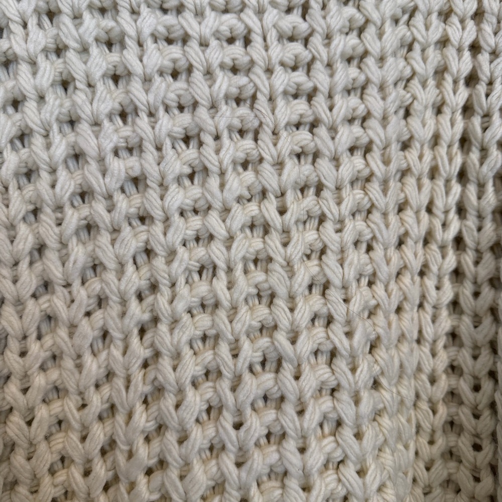 POL Cream Sweater, Small - Picture 4 of 4